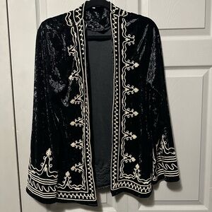 Gimmicks by BKE Black Velvet Blazer with White Embroidery